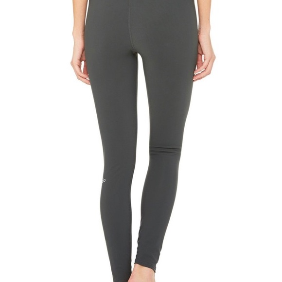NWT High-awaits Ripped Warrior Legging- Alo yoga - Picture 3 of 7